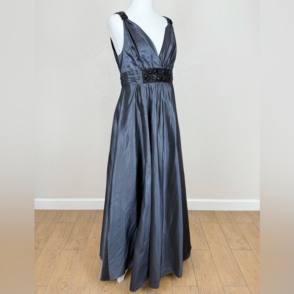 Rickie Freeman Teri John Silk Bead Embellished Silvery Blue Sleeveless Gown 12 - Picture 2 of 12